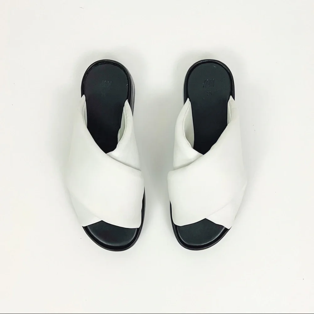 H&M Premium Quality Padded Leather Sandals in White | Size 7
